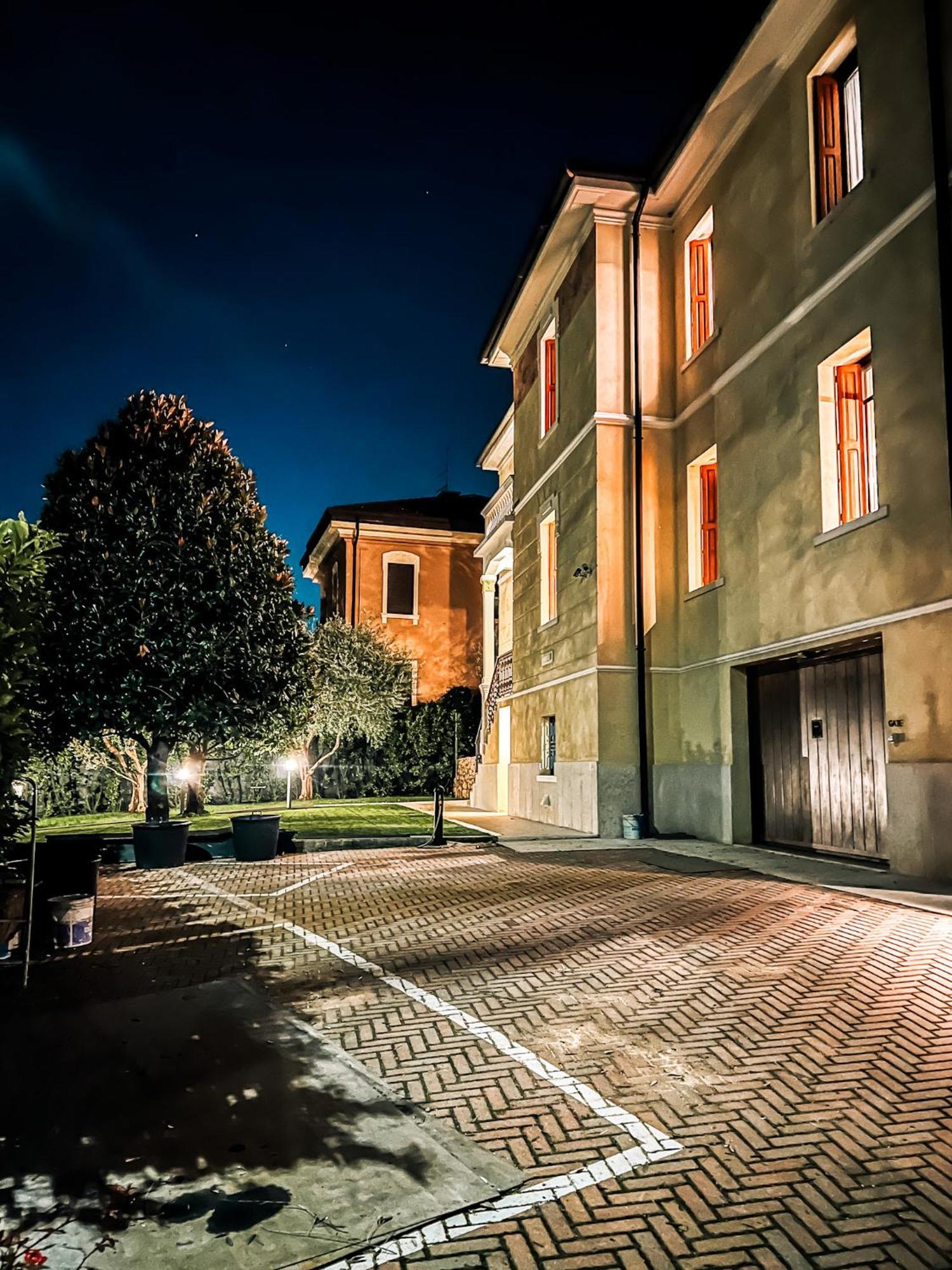 Naboo Verona Luxury Suites מראה חיצוני תמונה